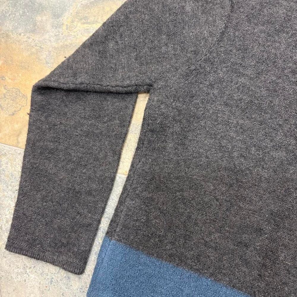Pendleton Women's Grey and Black Cardigan - Picture 6 of 8
